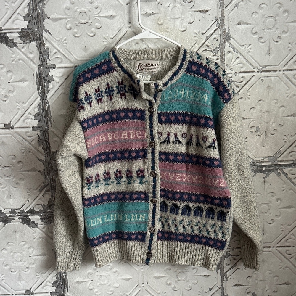Vintage wool Patterned grandma kitschy cottage core buttoned down Cardigan